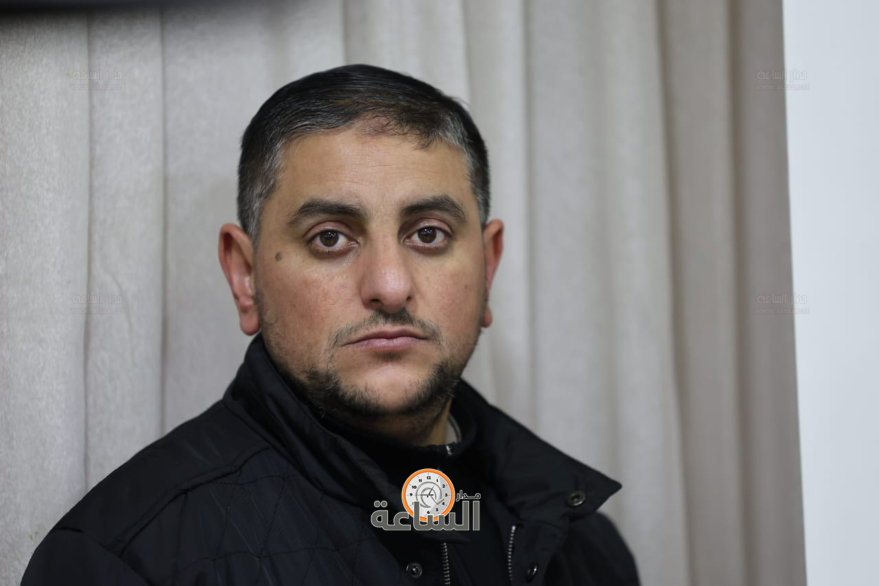 Madar Al-Saa Images 0.18558324304882