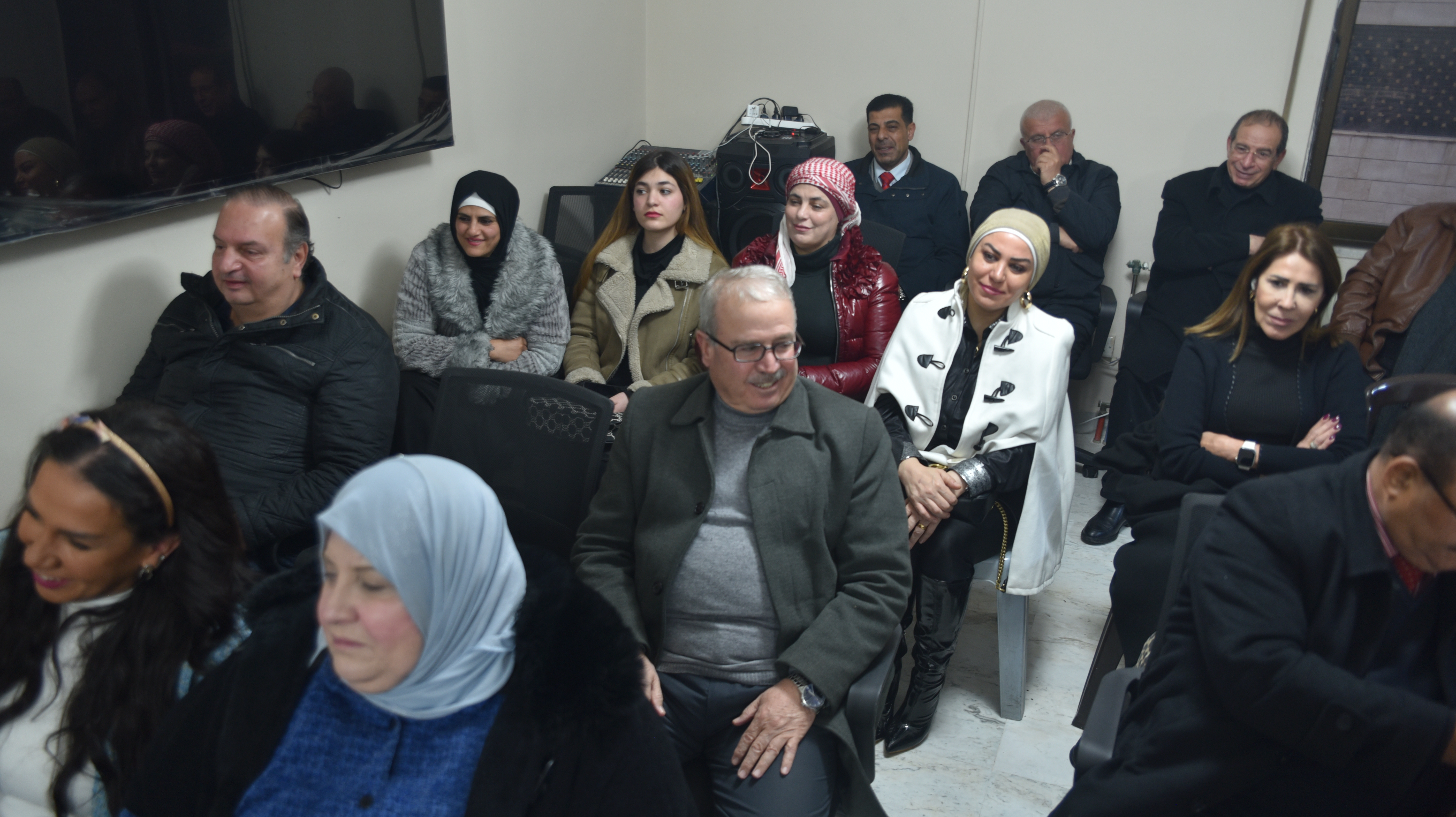 Madar Al-Saa Images 0.39712778510520397