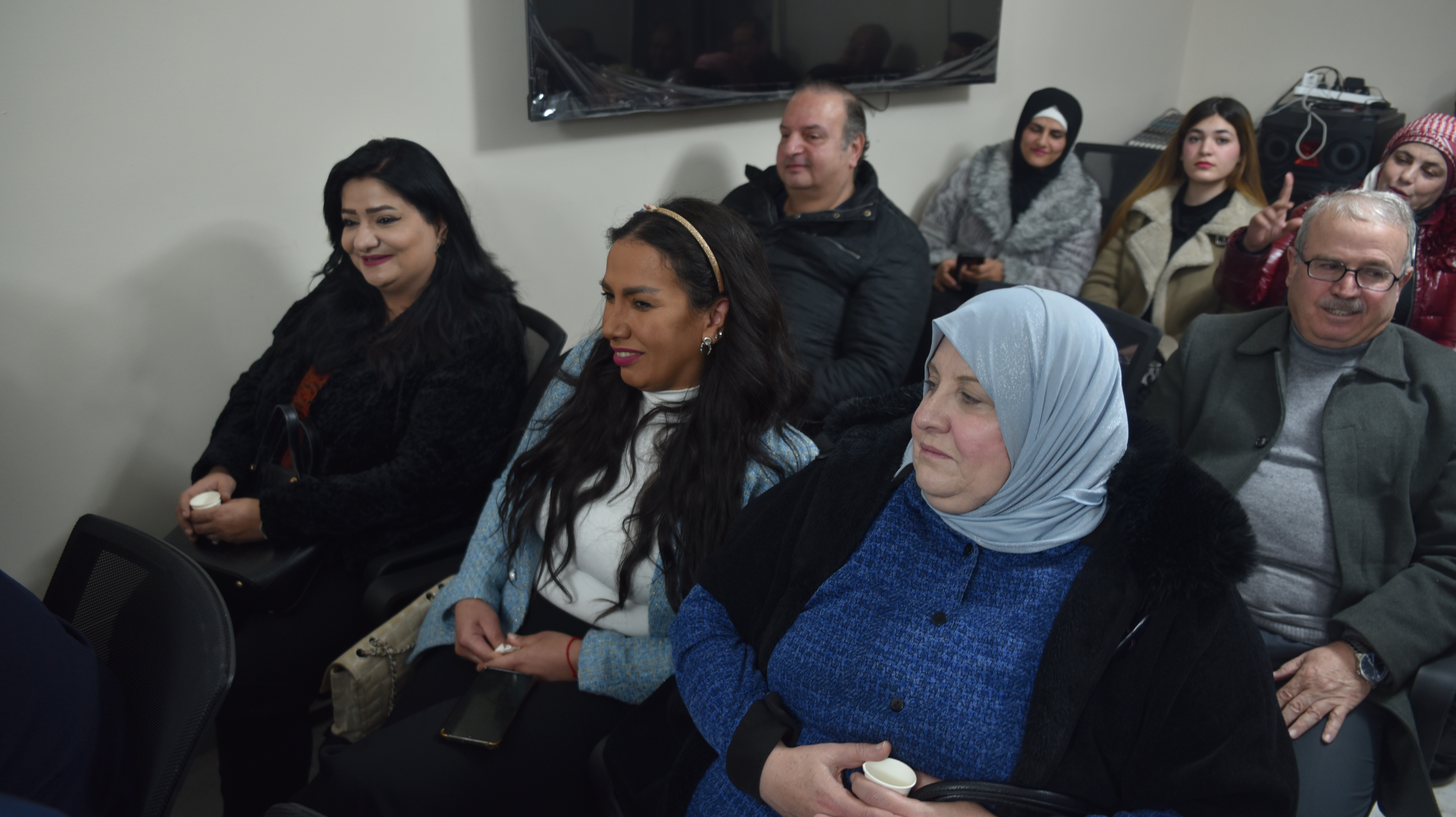 Madar Al-Saa Images 0.6050337056697392