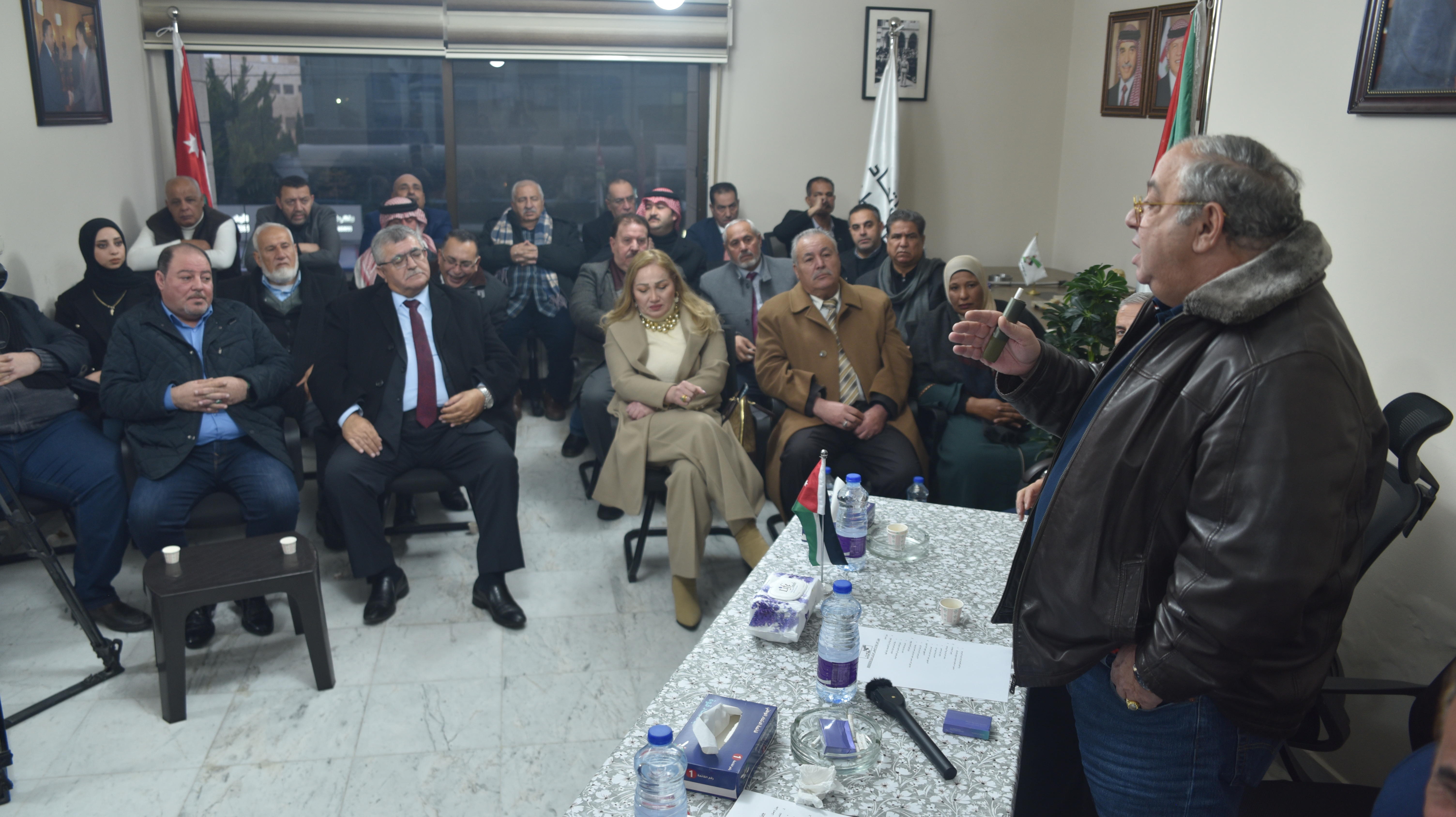 Madar Al-Saa Images 0.32386710737252655