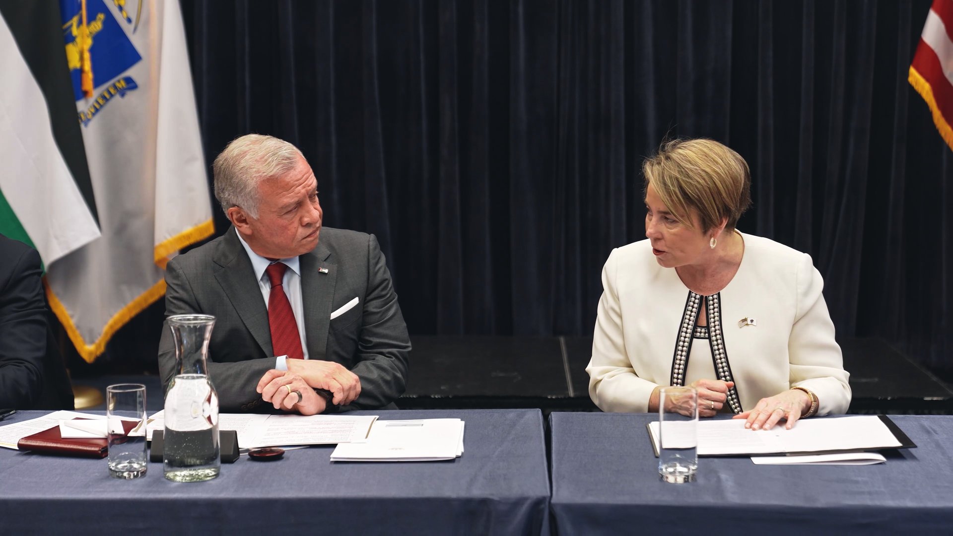 Madar Al-Saa Images 0.76877024211276