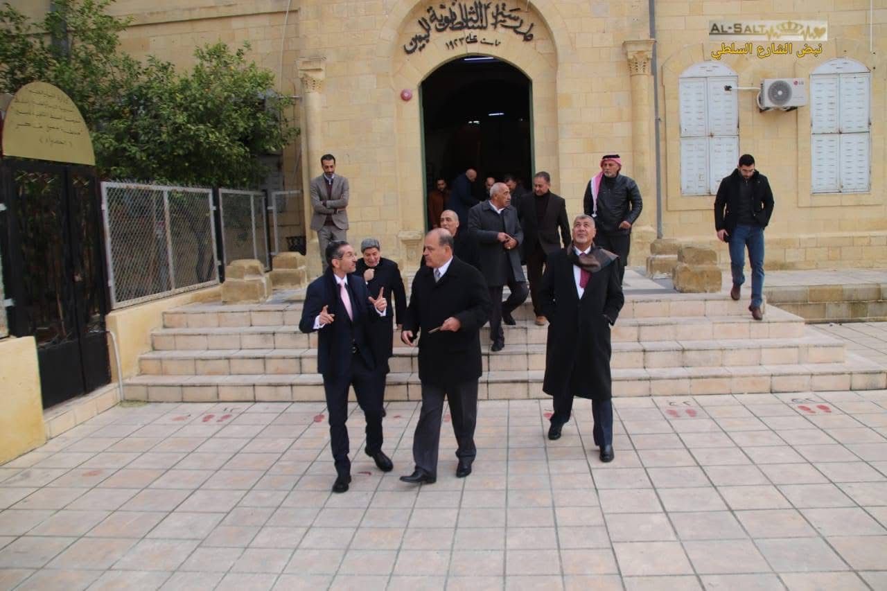 Madar Al-Saa Images 0.501457717355799