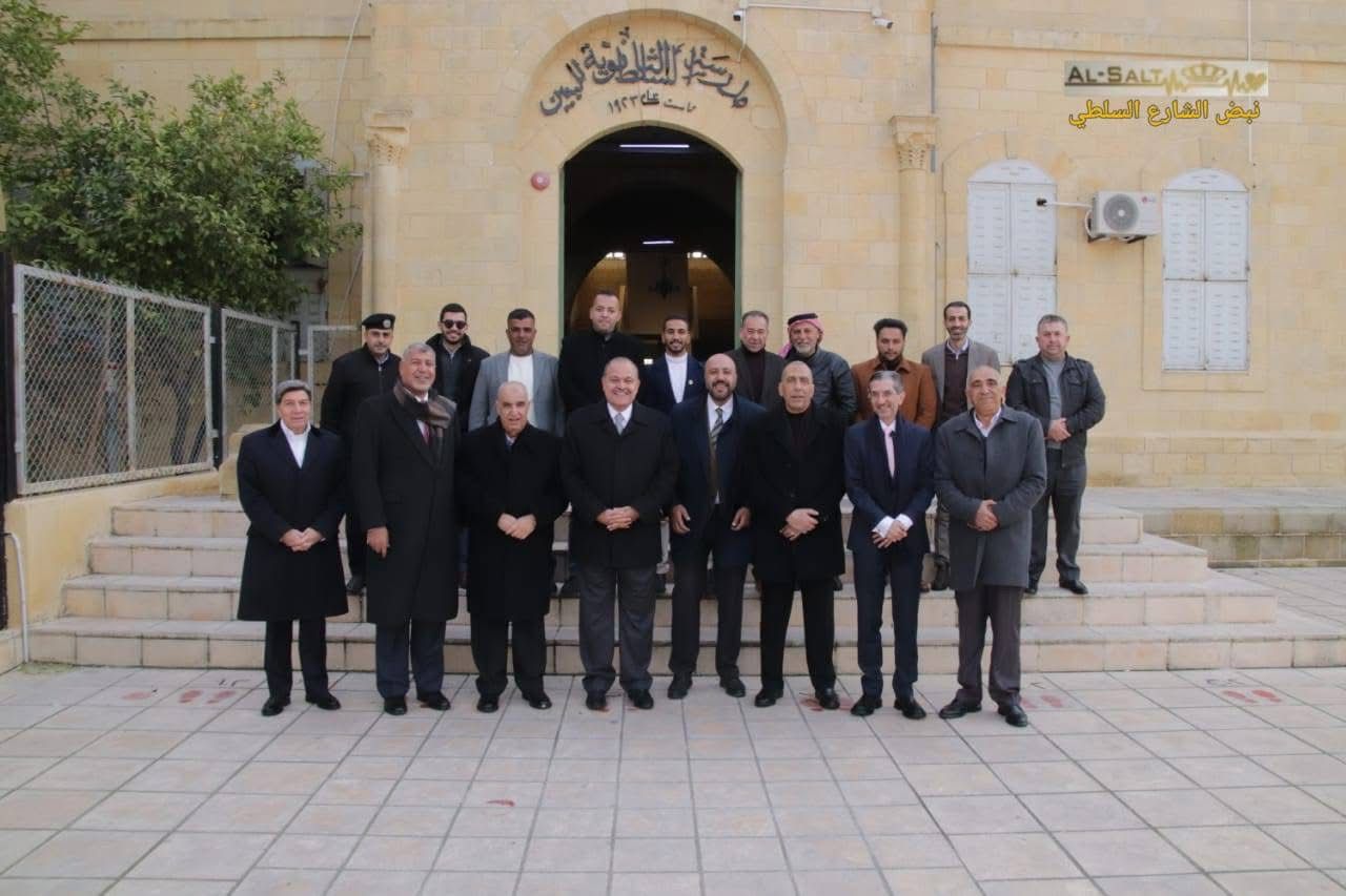 Madar Al-Saa Images 0.048570556663899644