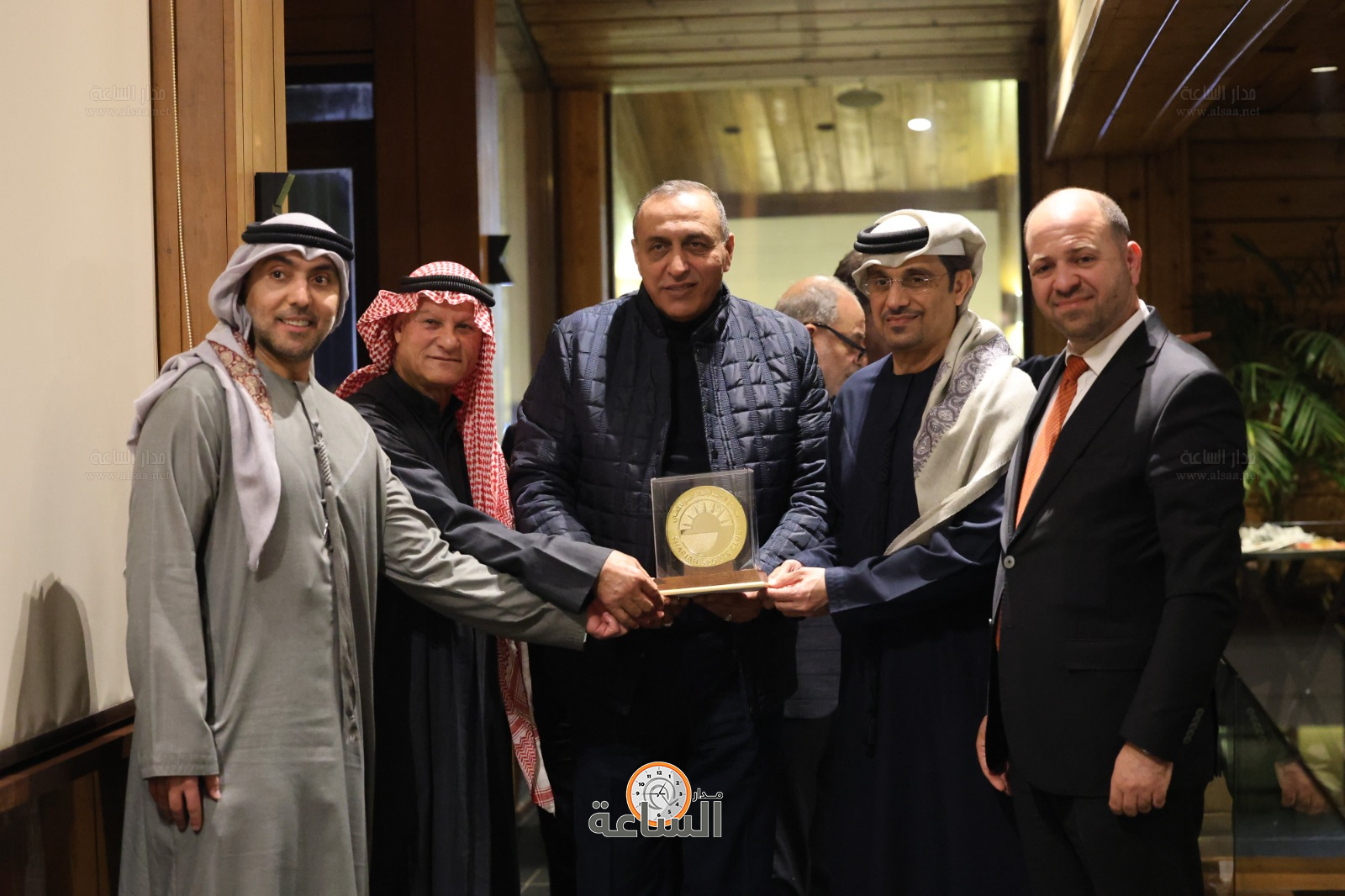 Madar Al-Saa Images 0.9845528358510356