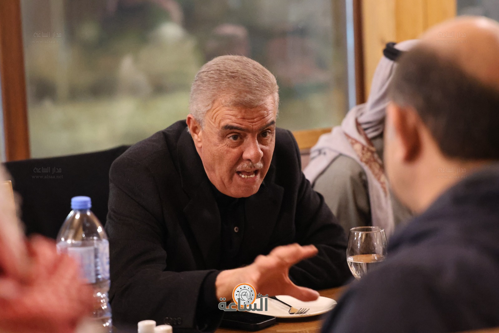 Madar Al-Saa Images 0.6504614161415894