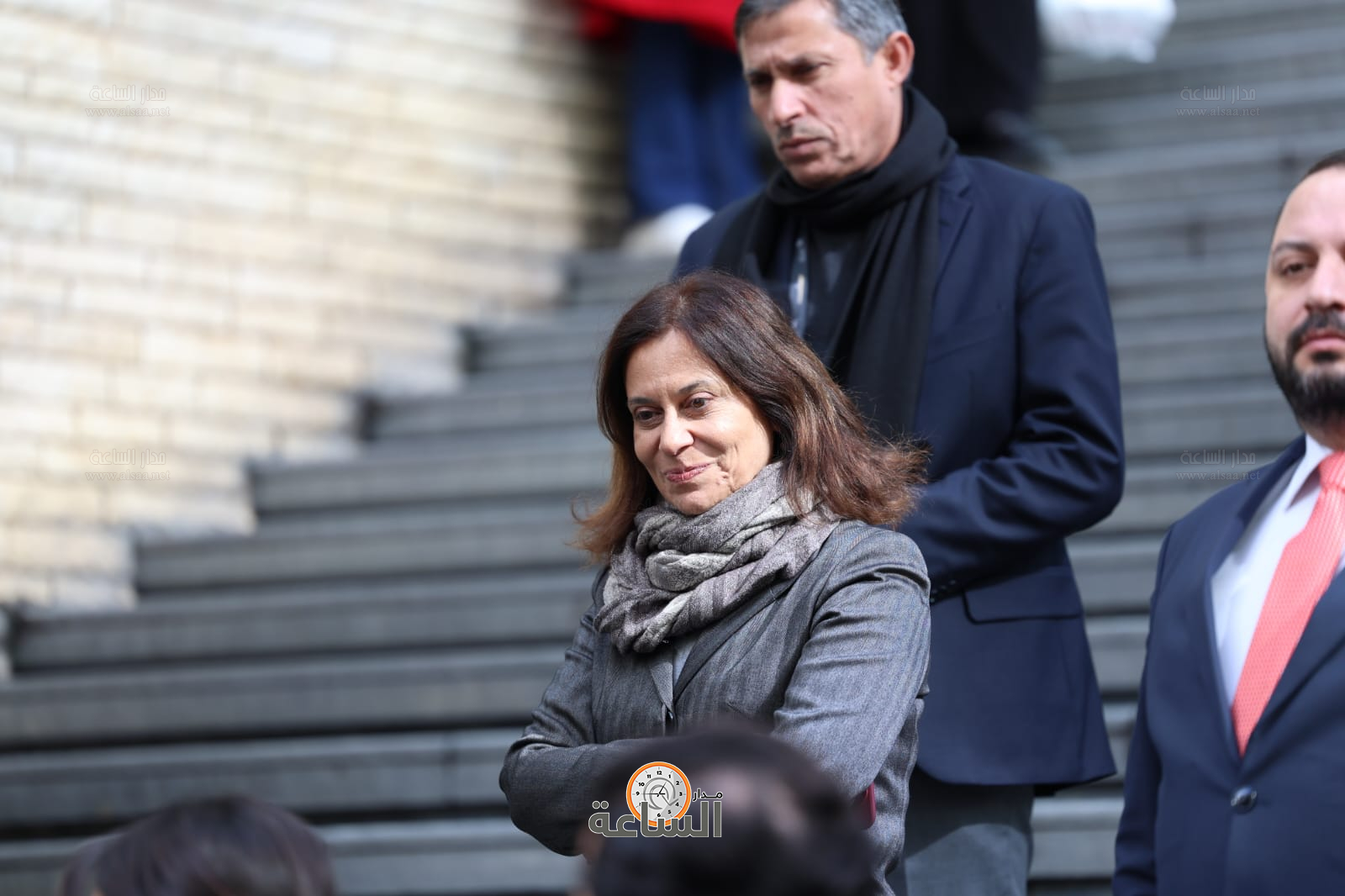 Madar Al-Saa Images 0.42937434841429