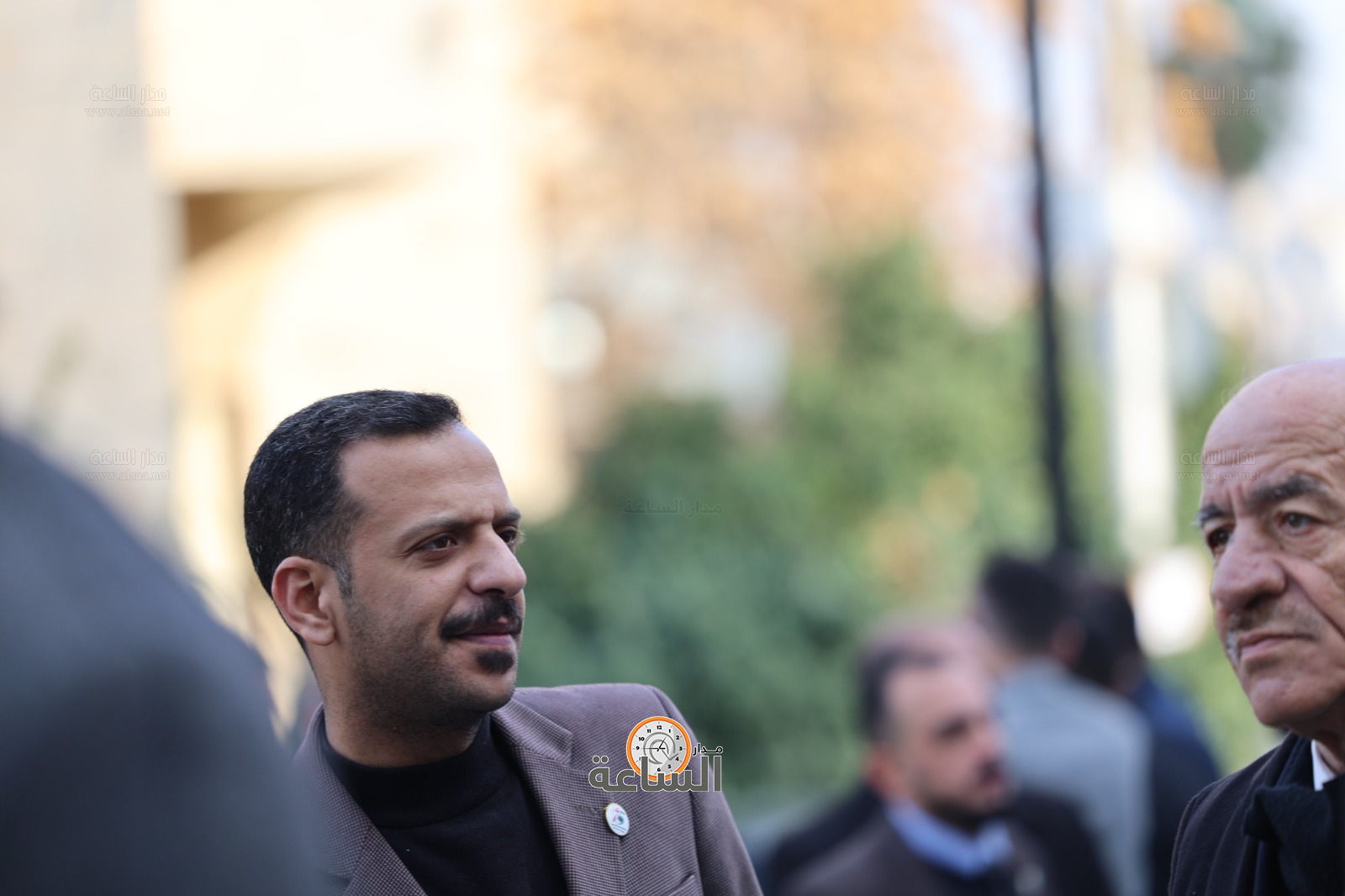 Madar Al-Saa Images 0.0057608170418195215