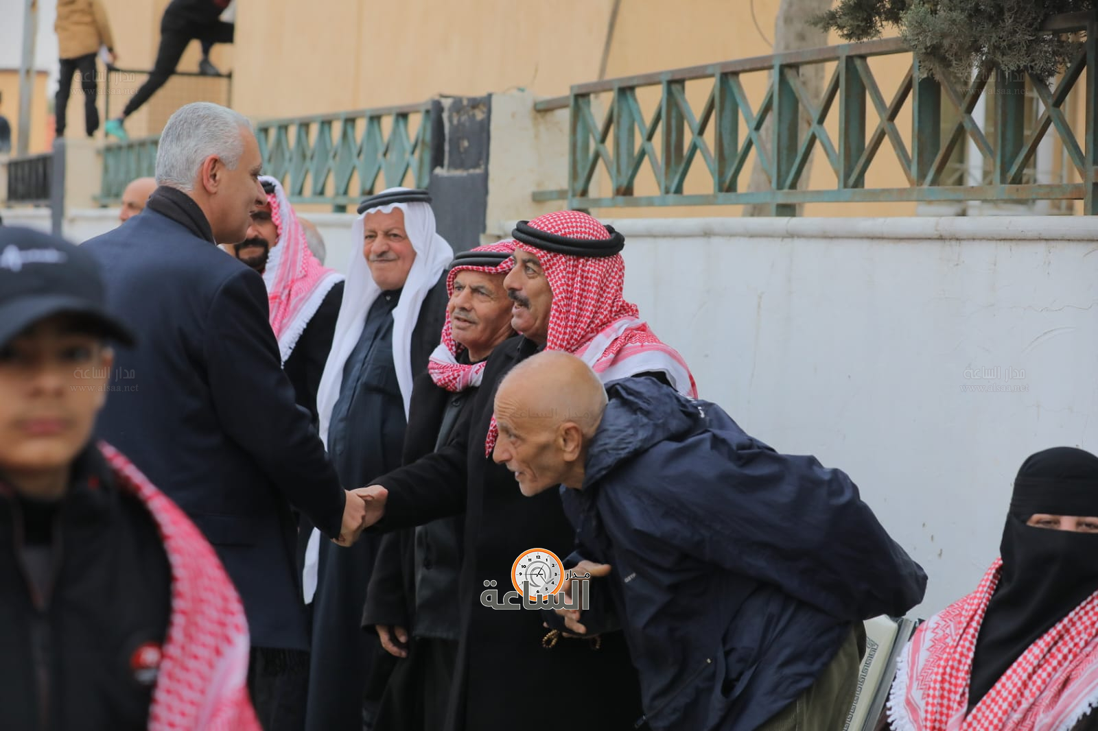 Madar Al-Saa Images 0.059792890514005936