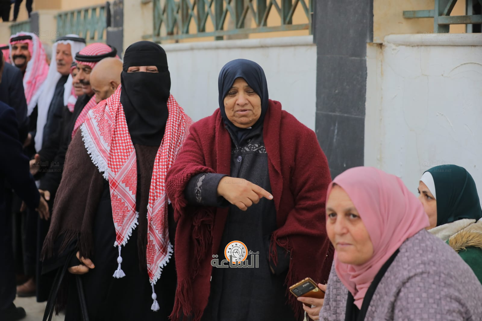 Madar Al-Saa Images 0.35865455082395314