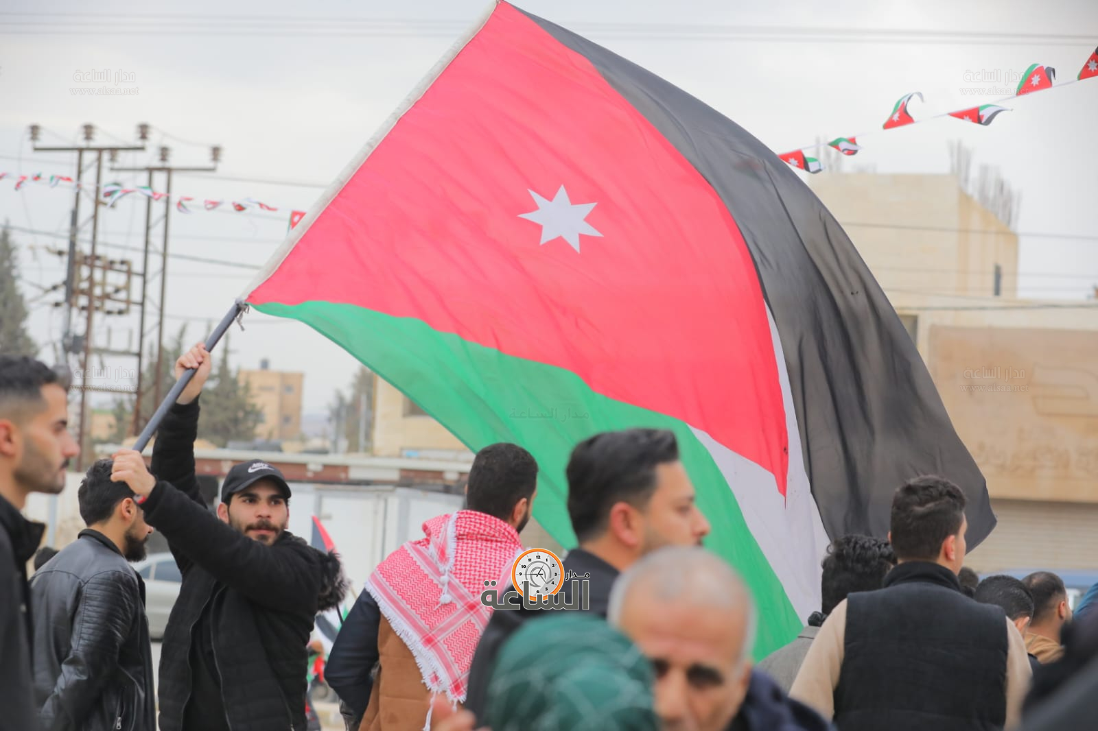 Madar Al-Saa Images 0.598128895216371