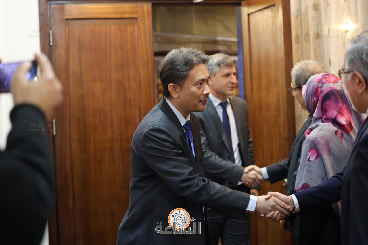 Madar Al-Saa Images 0.9615145536702725