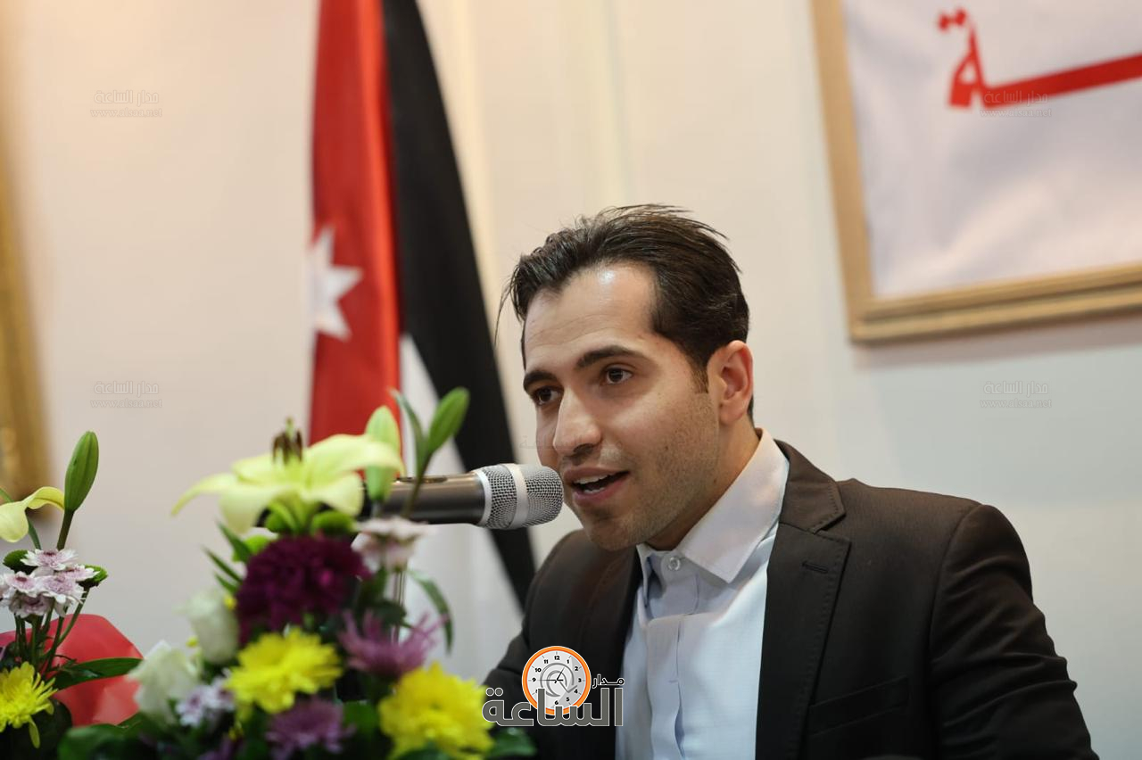 Madar Al-Saa Images 0.7424843580925093