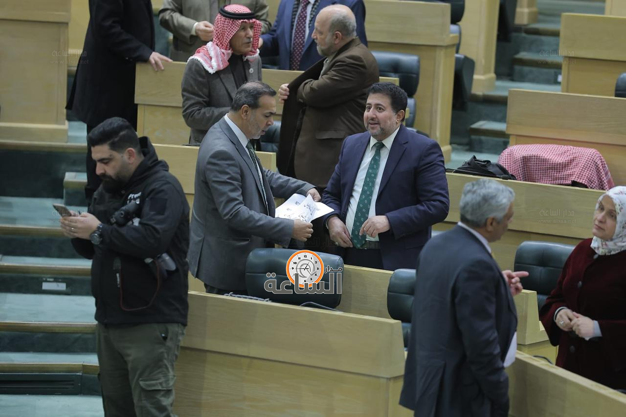 Madar Al-Saa Images 0.857107822314713