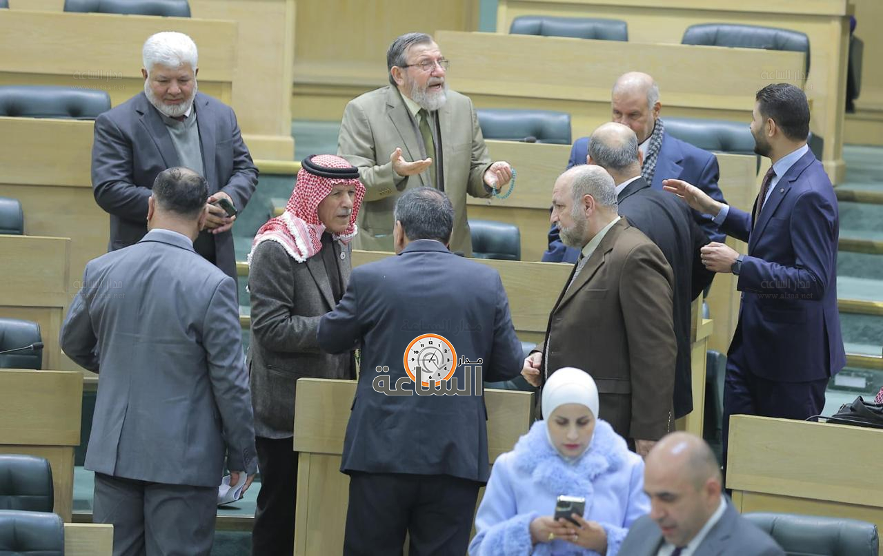 Madar Al-Saa Images 0.5072949655623678