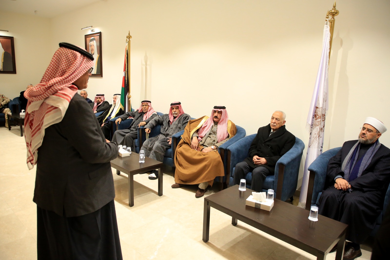 Madar Al-Saa Images 0.7969297335121233