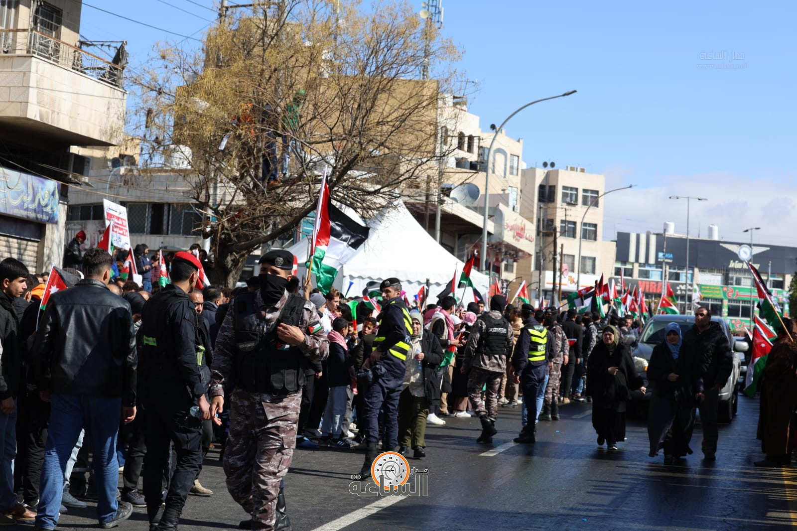 Madar Al-Saa Images 0.8115298878938533