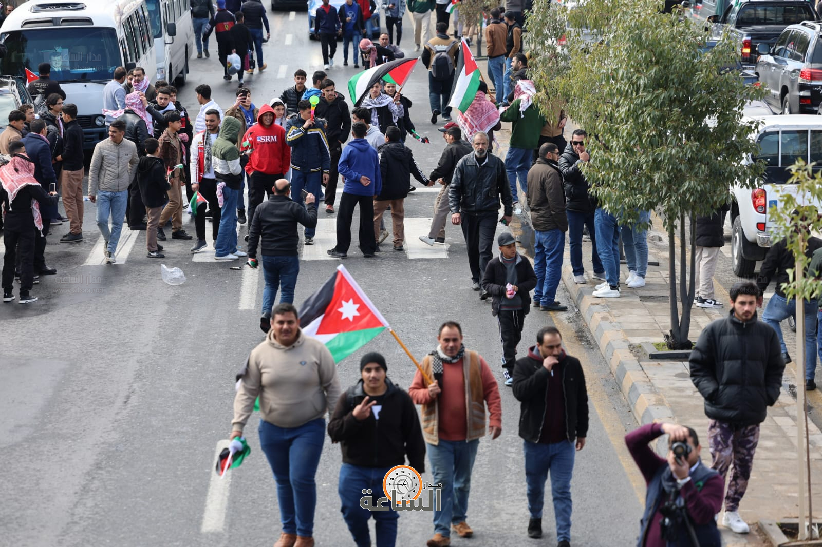 Madar Al-Saa Images 0.3233493129082976