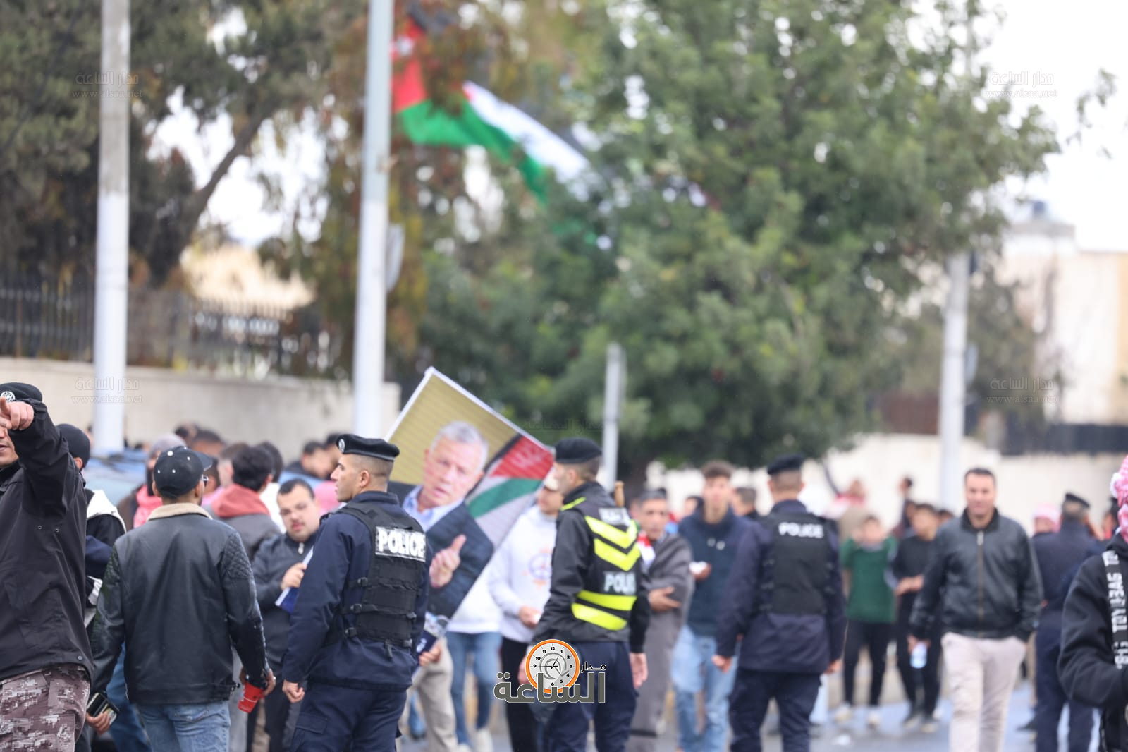 Madar Al-Saa Images 0.8371384697387663