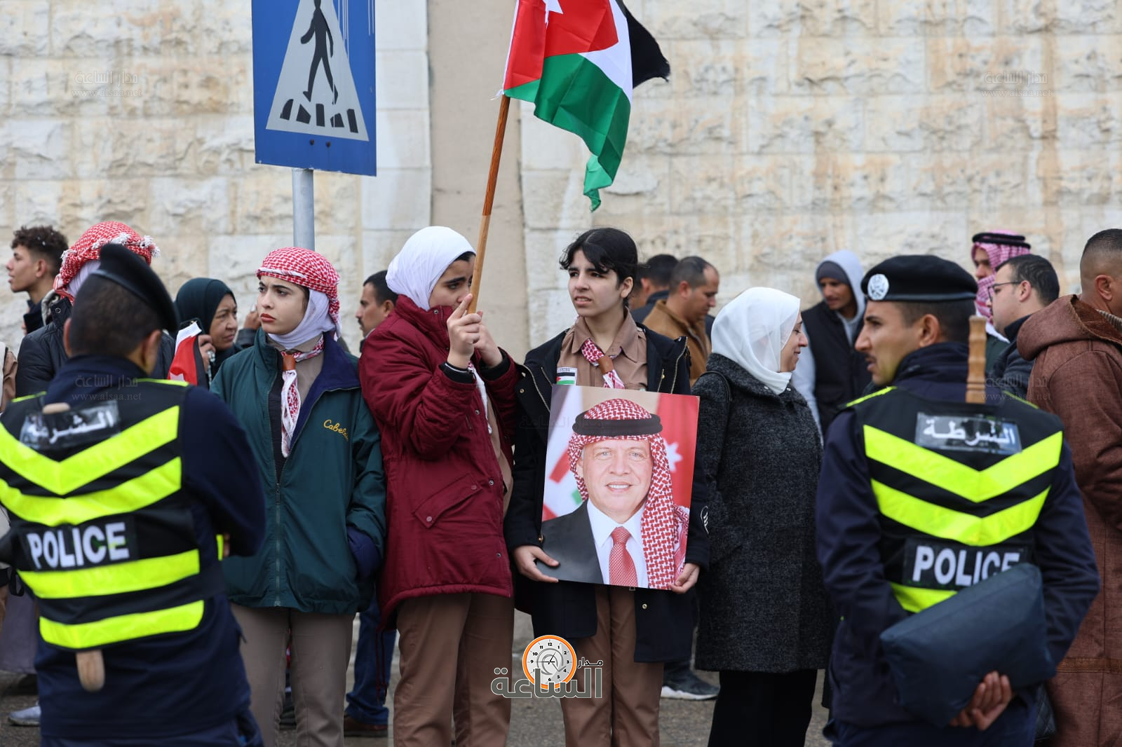 Madar Al-Saa Images 0.5472302089749039