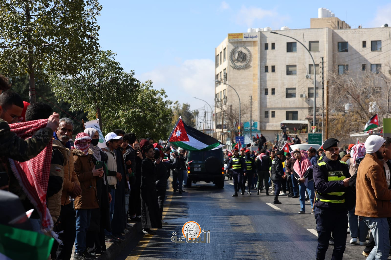 Madar Al-Saa Images 0.666562721439091