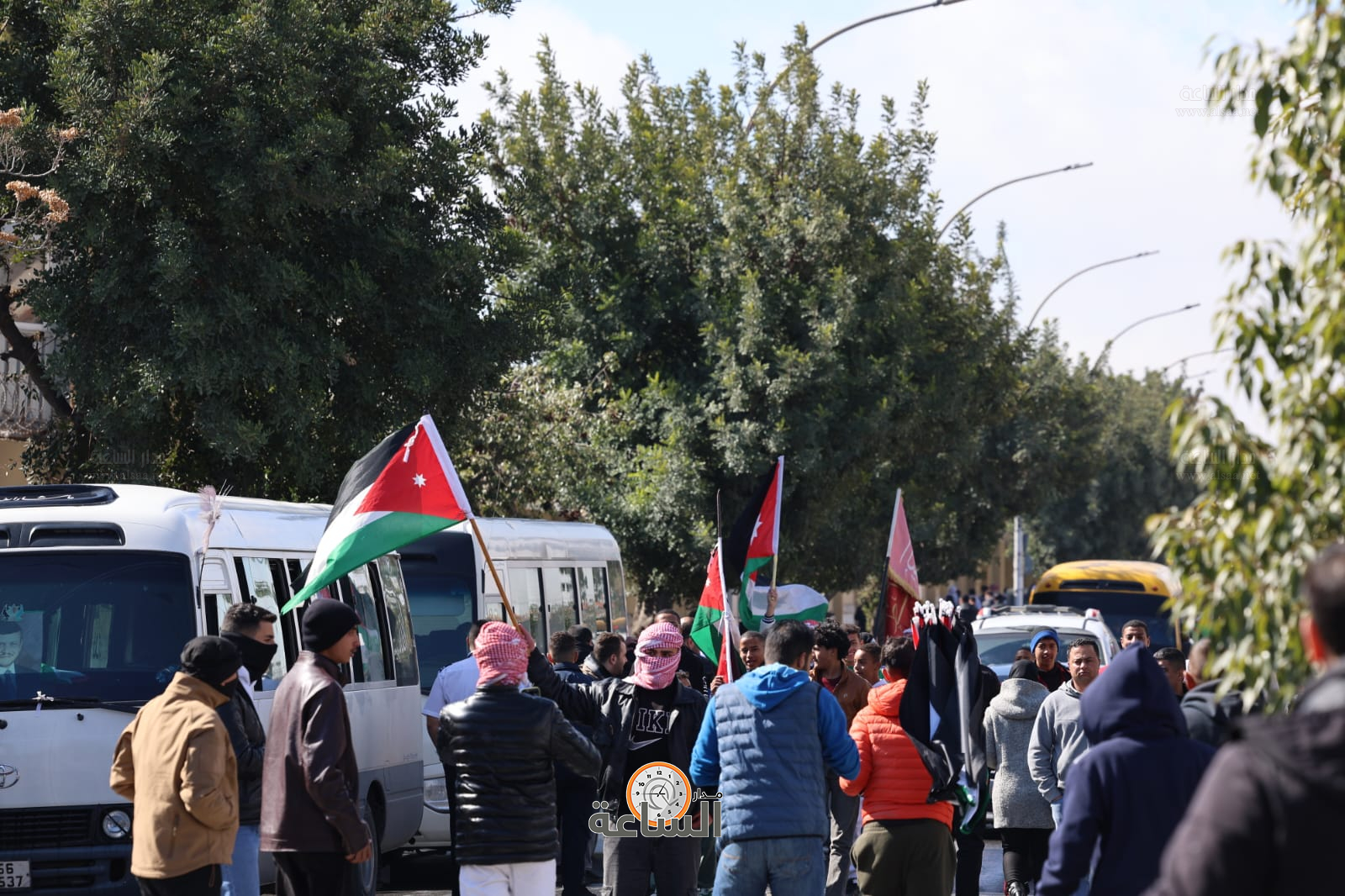 Madar Al-Saa Images 0.32123216417067657