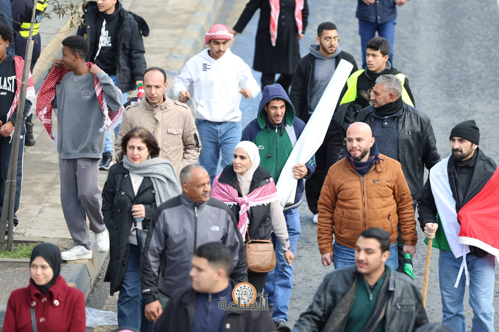 Madar Al-Saa Images 0.8347435696749246