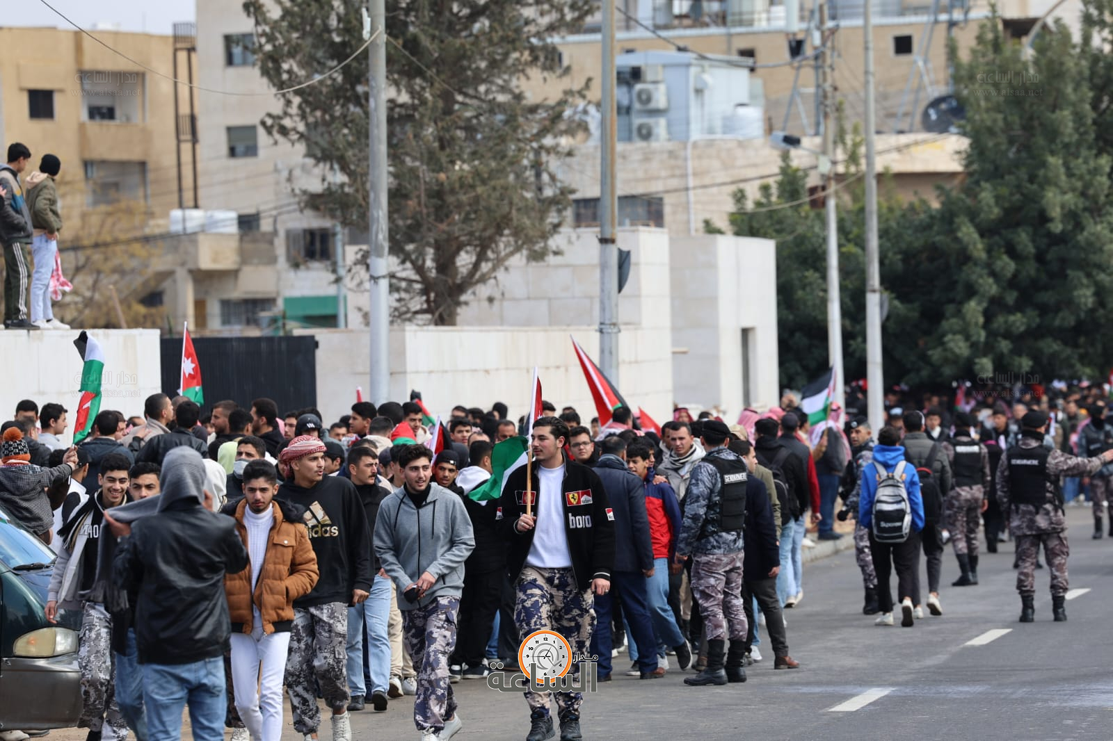 Madar Al-Saa Images 0.6522183810745763