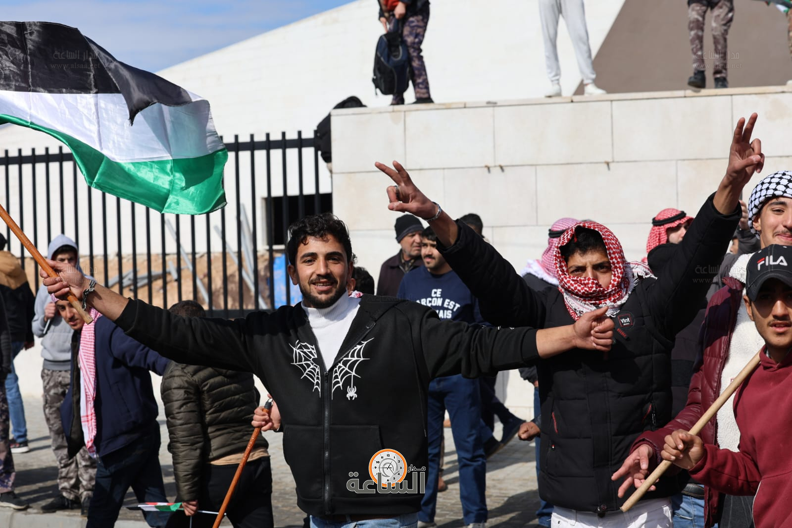 Madar Al-Saa Images 0.20484733004783506