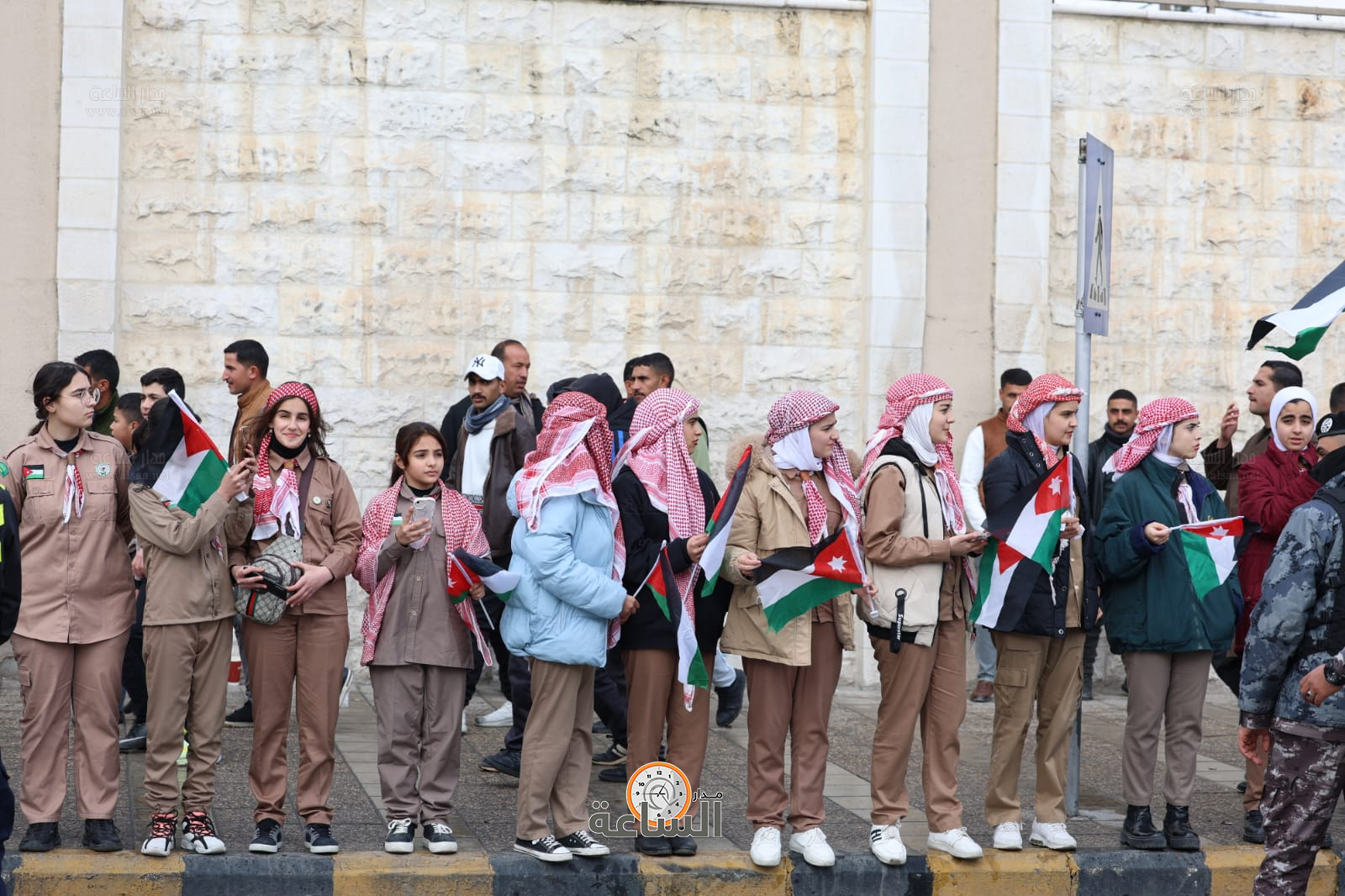 Madar Al-Saa Images 0.14301709011218455