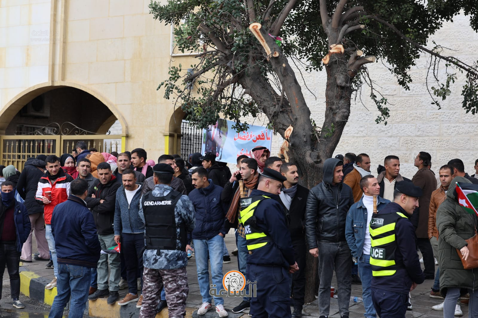 Madar Al-Saa Images 0.682311635678144