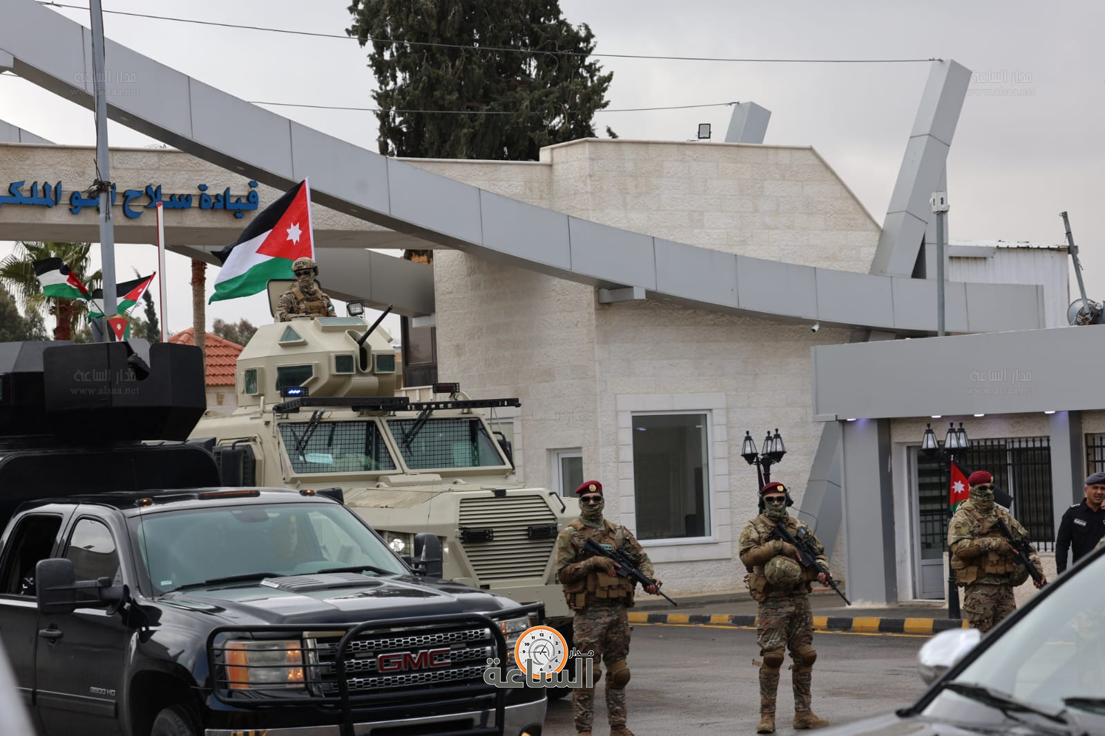 Madar Al-Saa Images 0.8183324158875822