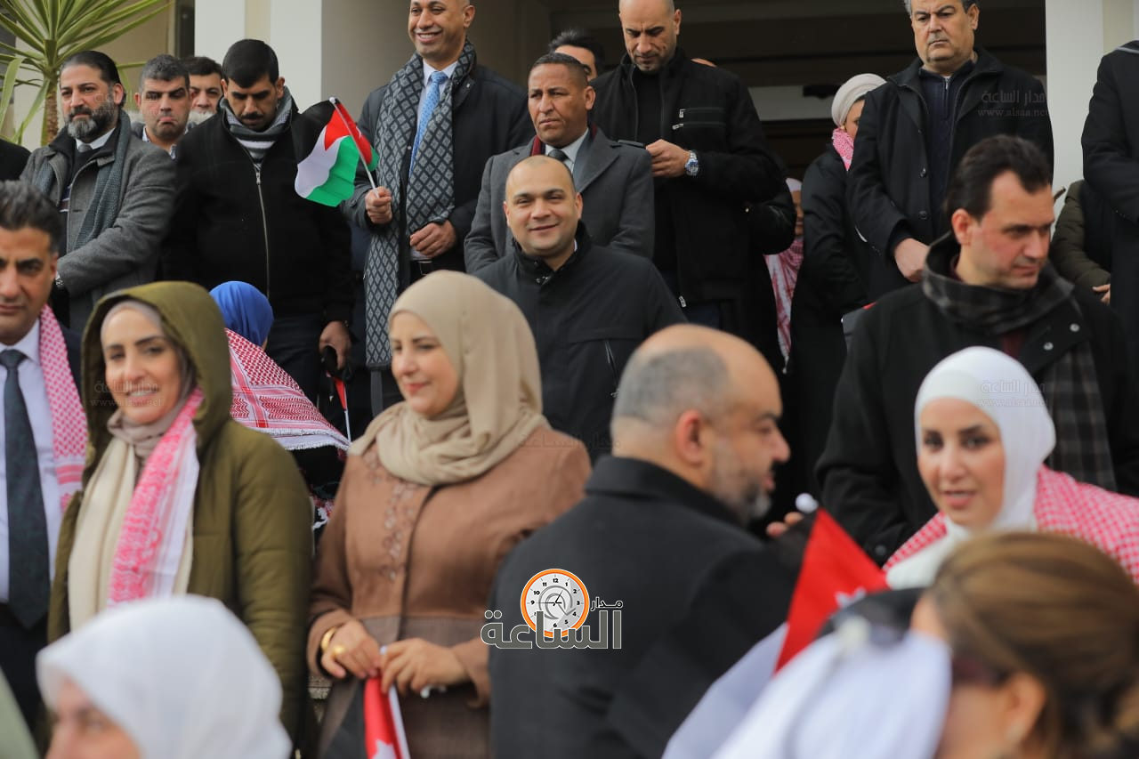 Madar Al-Saa Images 0.4216910919508494