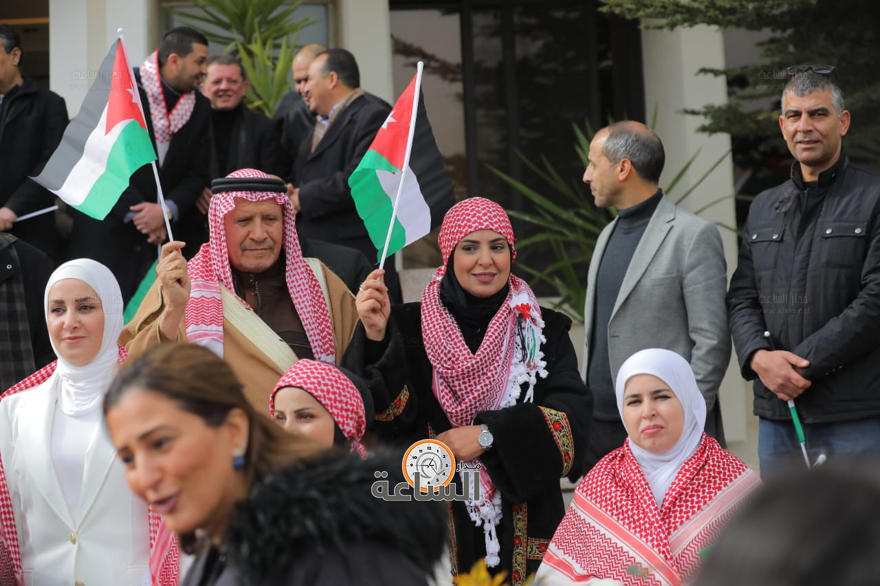 Madar Al-Saa Images 0.8236849422083334