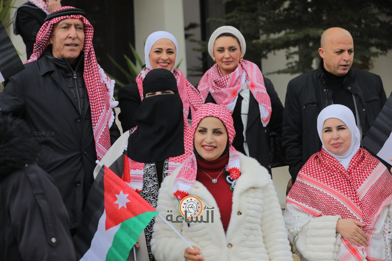 Madar Al-Saa Images 0.7037608018272041