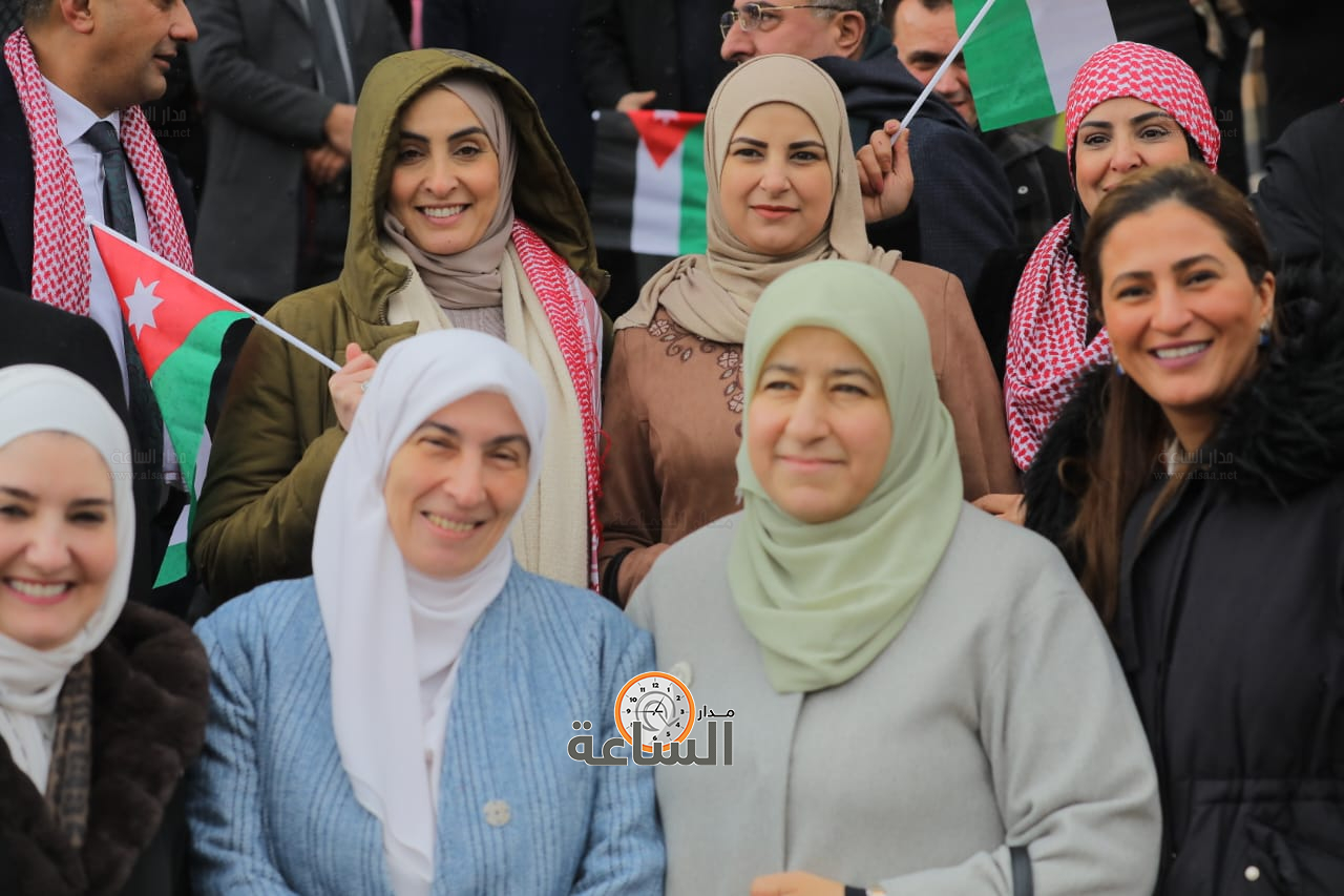 Madar Al-Saa Images 0.151258295915494