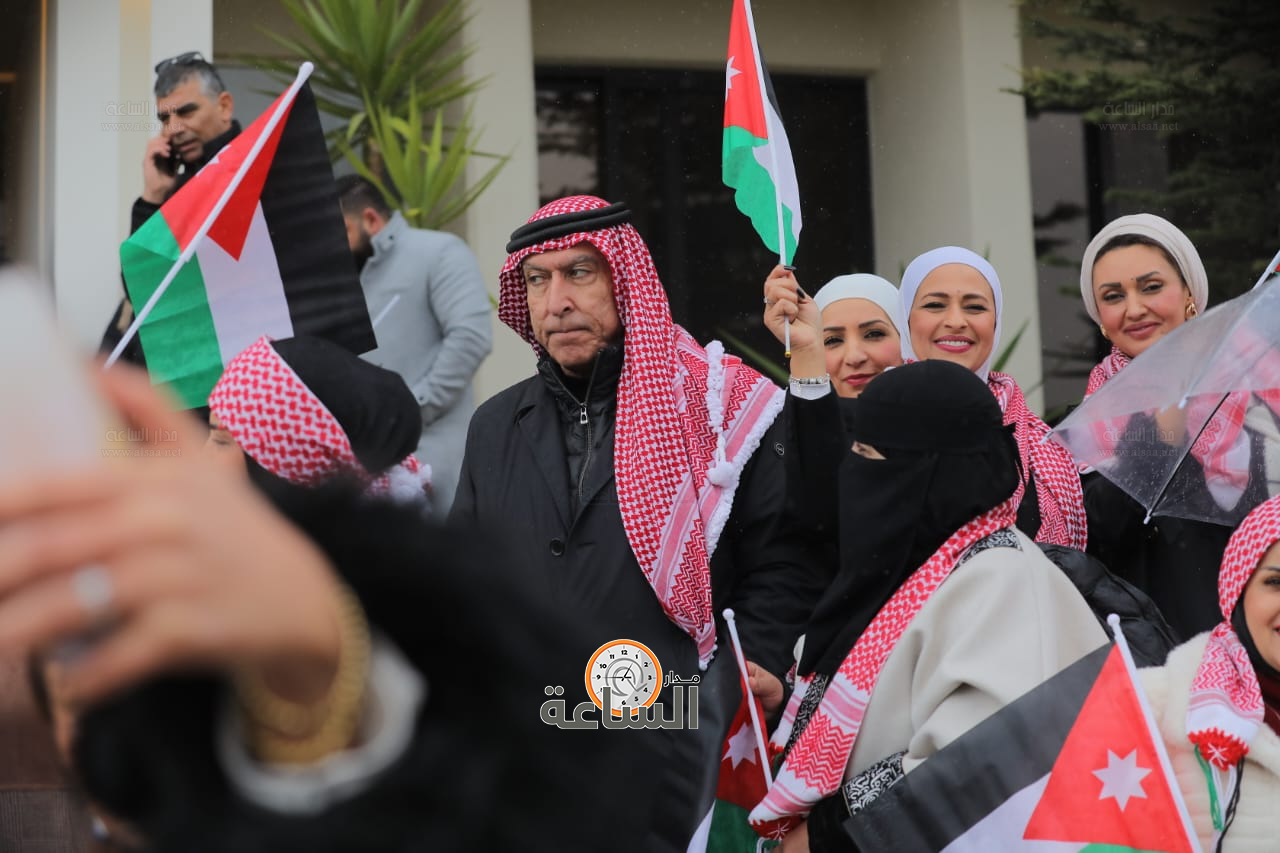 Madar Al-Saa Images 0.02335579293795953