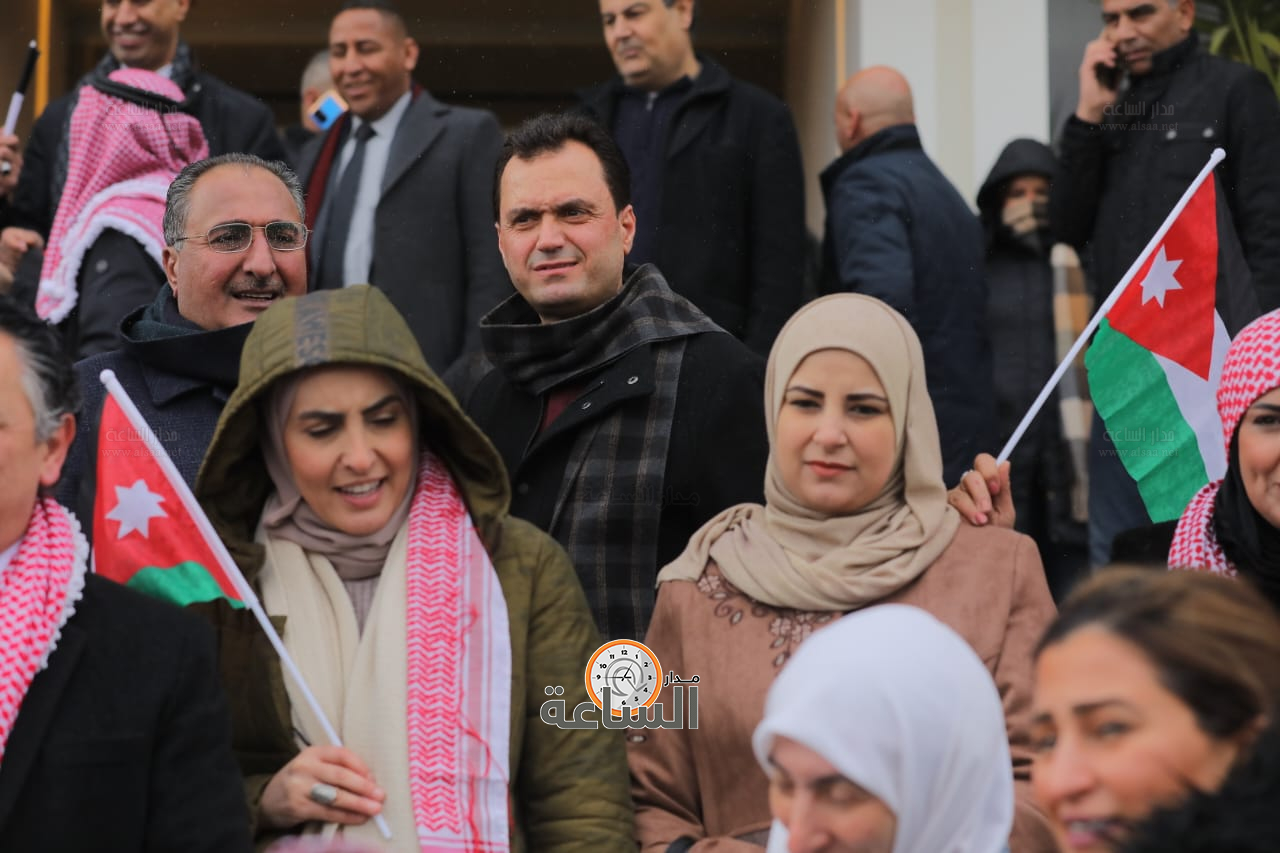 Madar Al-Saa Images 0.7882876420911777