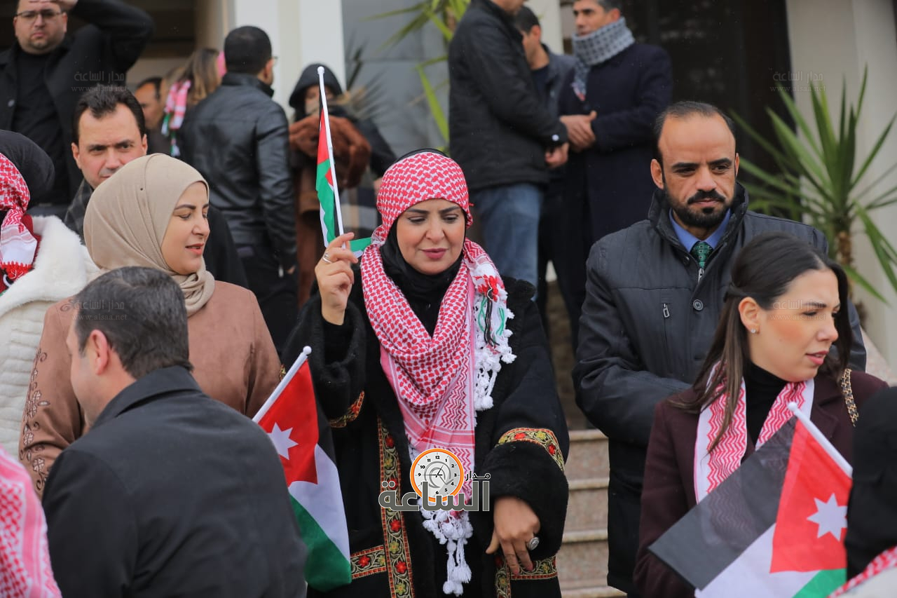 Madar Al-Saa Images 0.9411338467718822