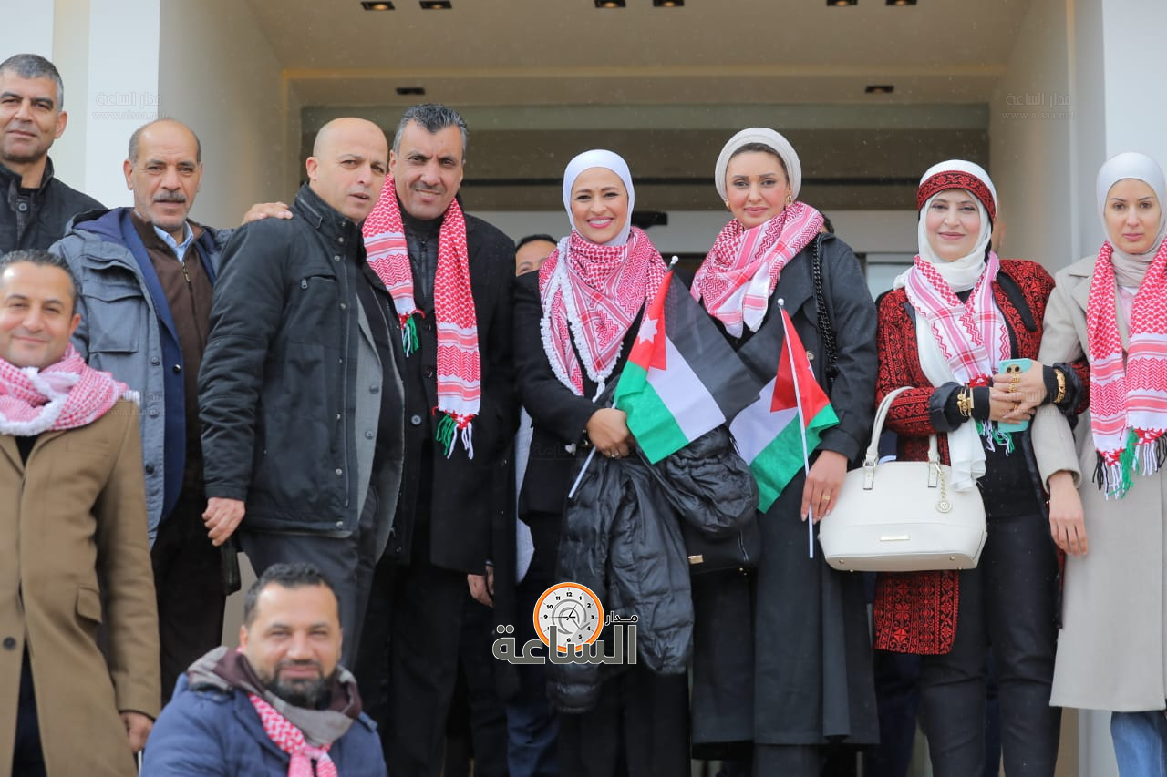 Madar Al-Saa Images 0.4995006753389799