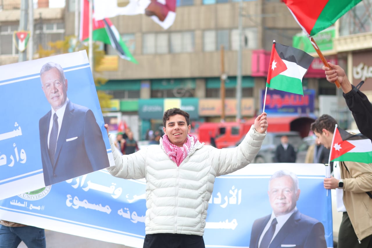 Madar Al-Saa Images 0.3783367668796822