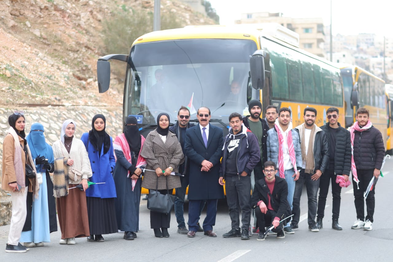 Madar Al-Saa Images 0.7709748479954075