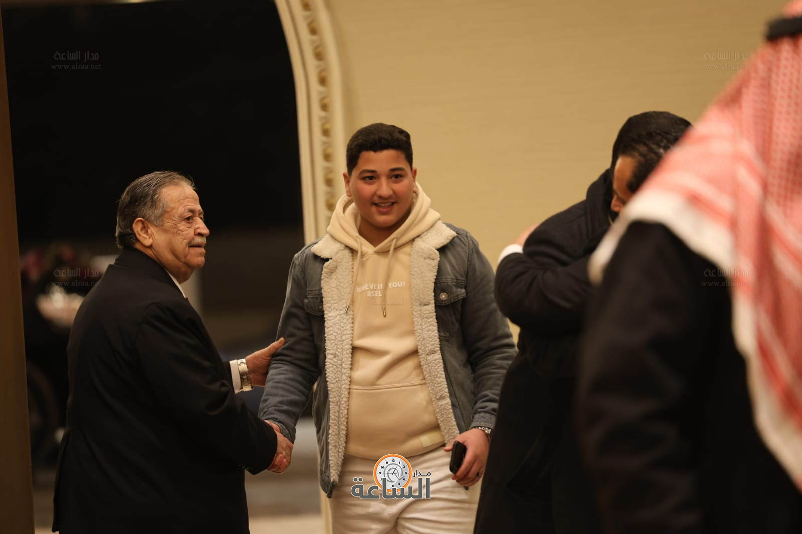 Madar Al-Saa Images 0.4486128871193702