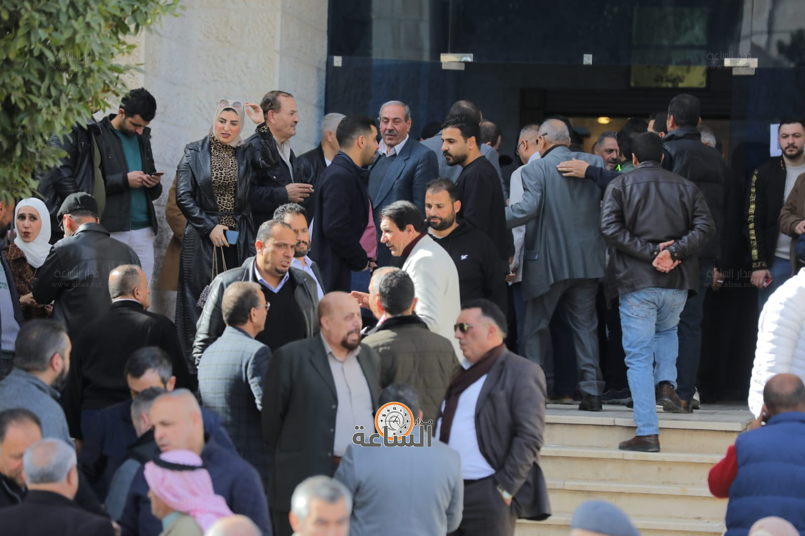 Madar Al-Saa Images 0.6990332779458417