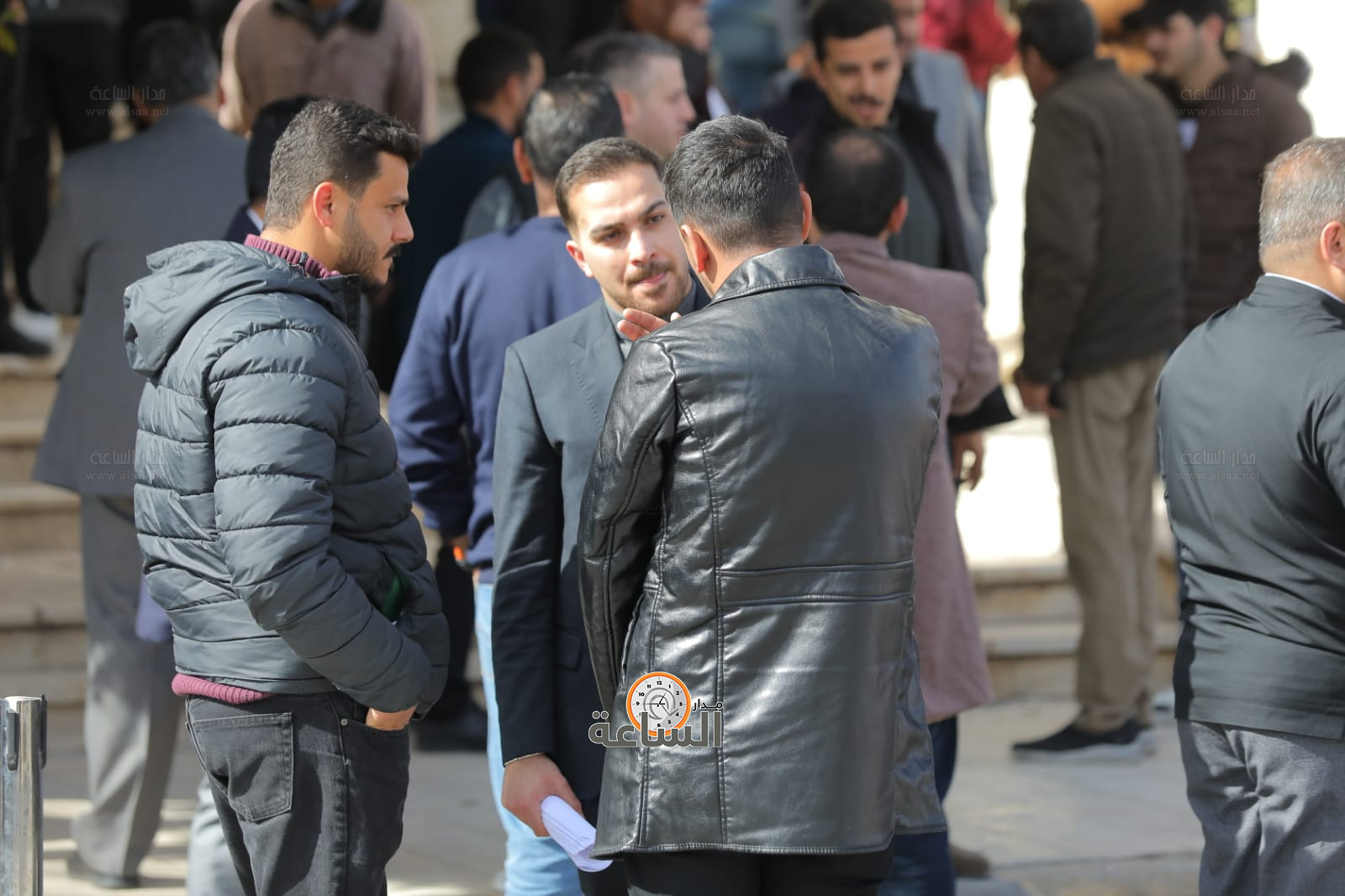 Madar Al-Saa Images 0.09989562308090139