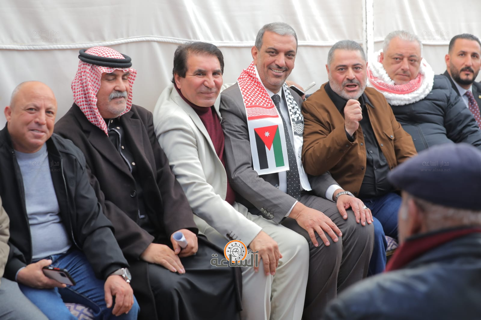 Madar Al-Saa Images 0.43817894301380167