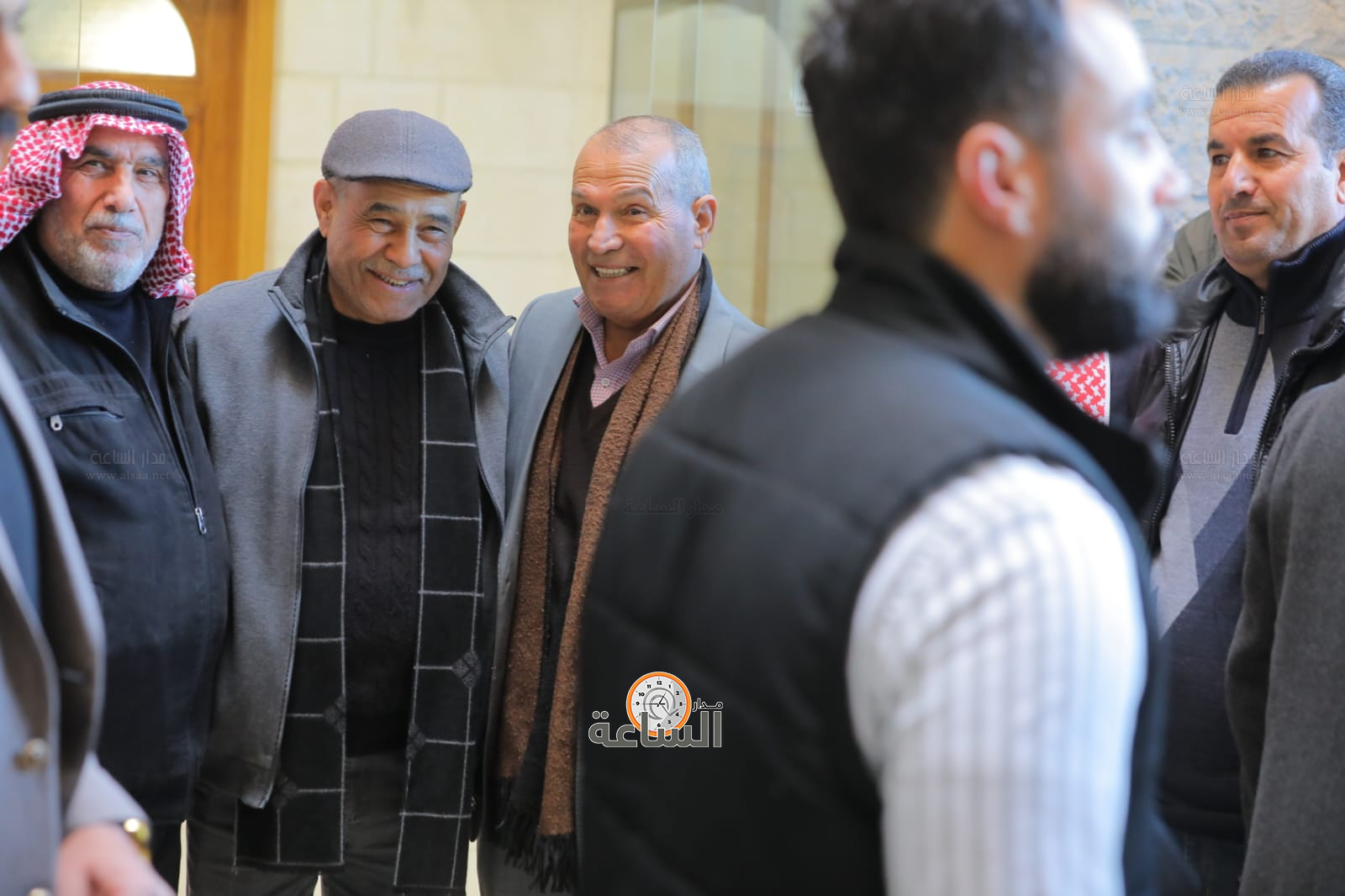 Madar Al-Saa Images 0.560887888601614