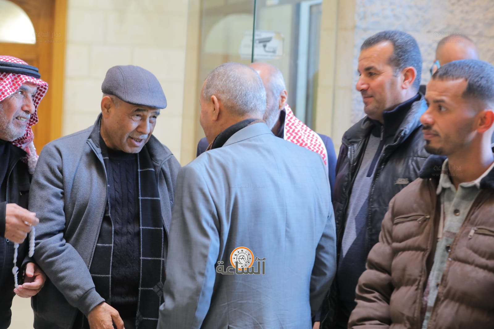 Madar Al-Saa Images 0.6164307852996485