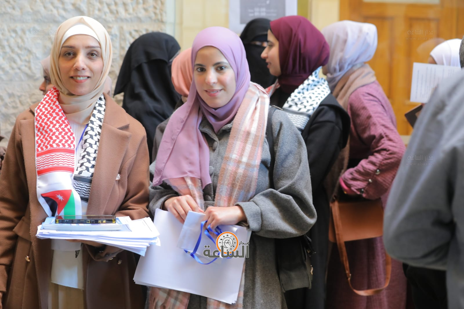 Madar Al-Saa Images 0.040778844676318426