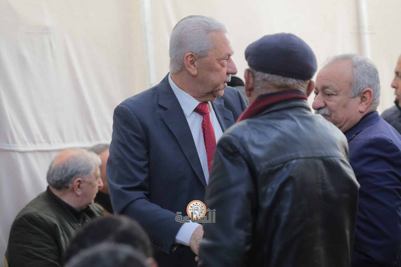 Madar Al-Saa Images 0.723938061151177