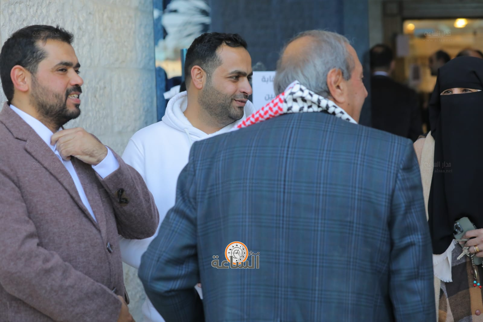 Madar Al-Saa Images 0.6441864872710958